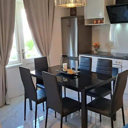 Sj Apartment Dugi Rat