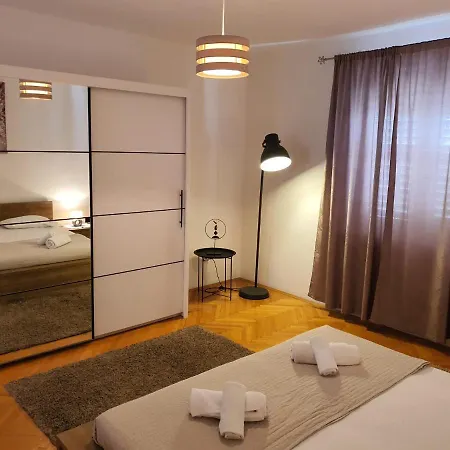Sj Apartment Dugi Rat